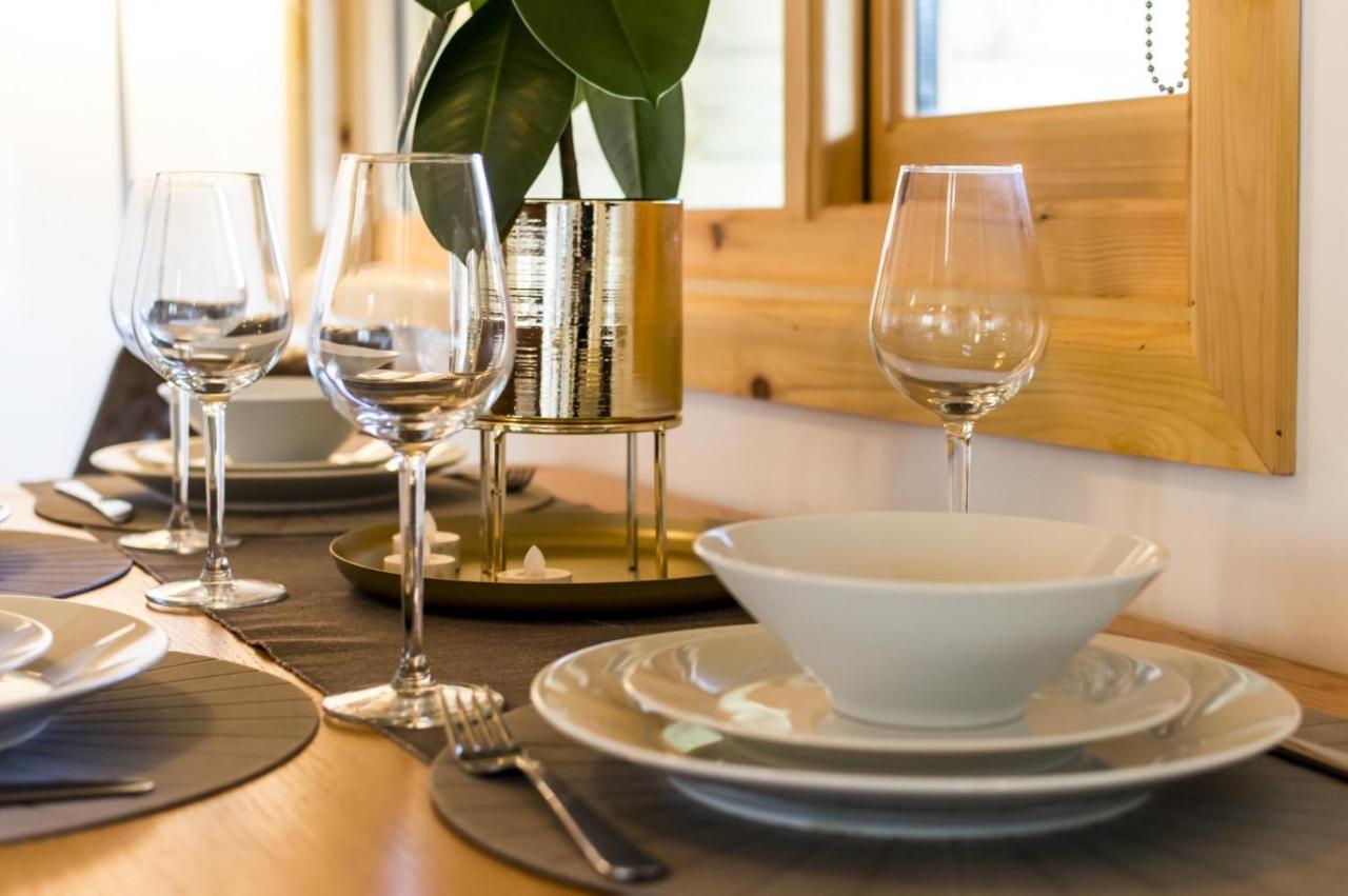 Fern Lodge - 2 Bedroom Log Cabin - Saint Florence - Tenby 외부 사진